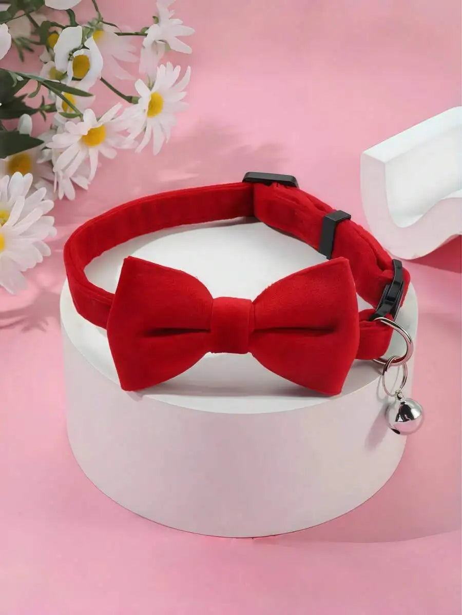 Adjustable Pet Collar with Bow Tie & Bell – Fashion Collar for Cats & Small Dogs